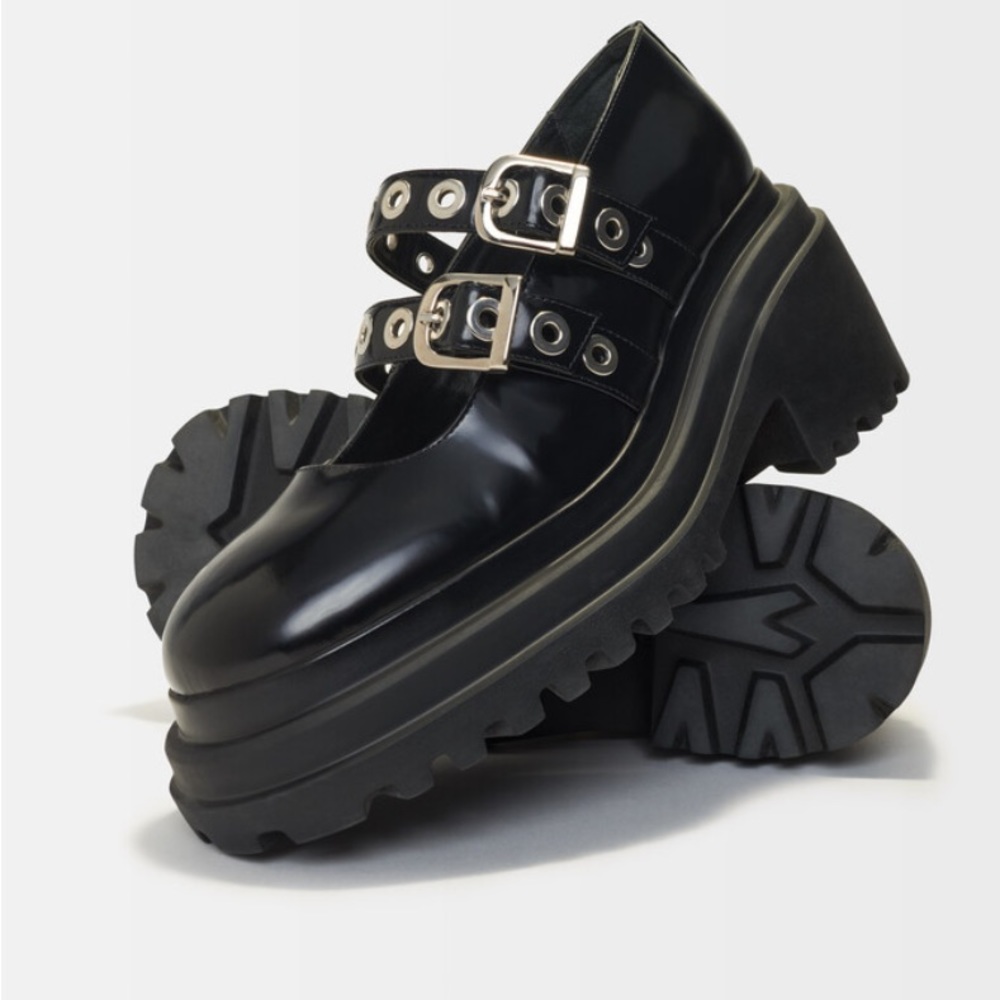 Maje Mary Jane platforms with silver eyelets (size 6) NEW in box